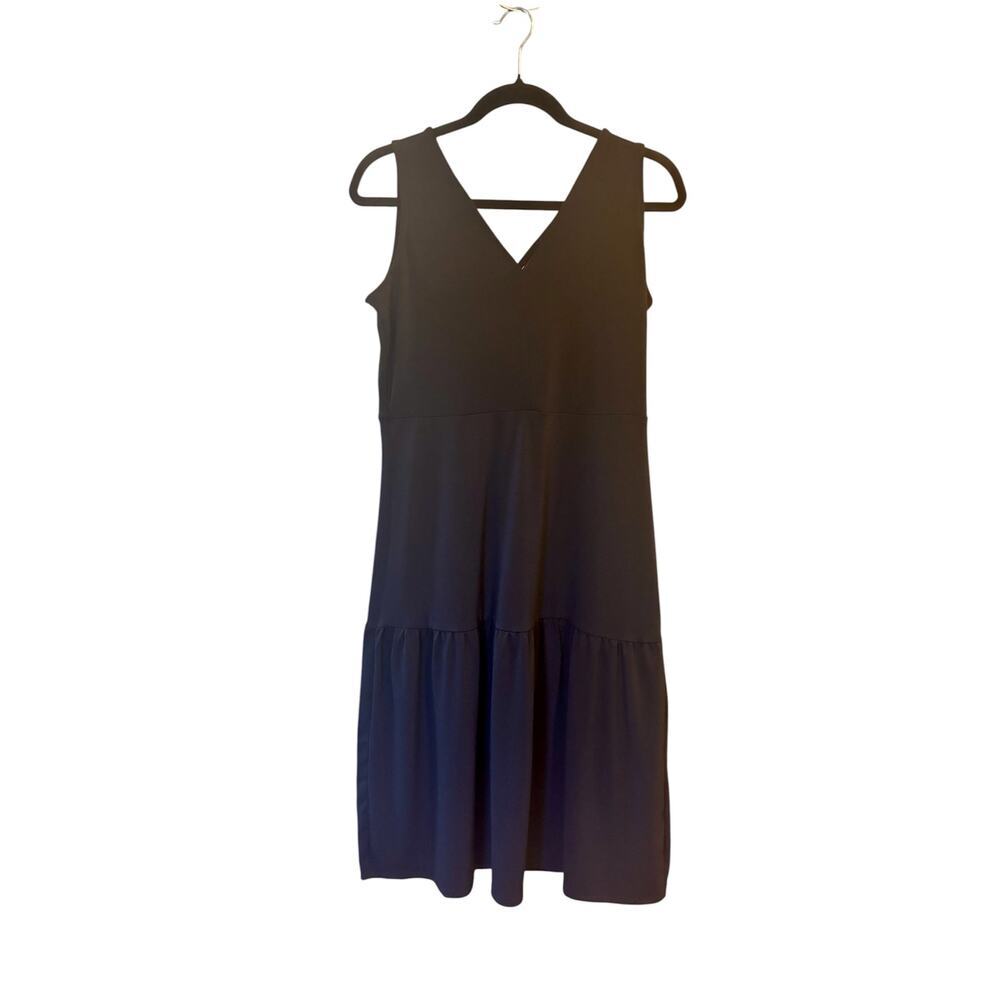 Banana Republic Black Tiered V-Neck Midi Dress - Petite Medium - Versatile LBD - Picture 10 of 10